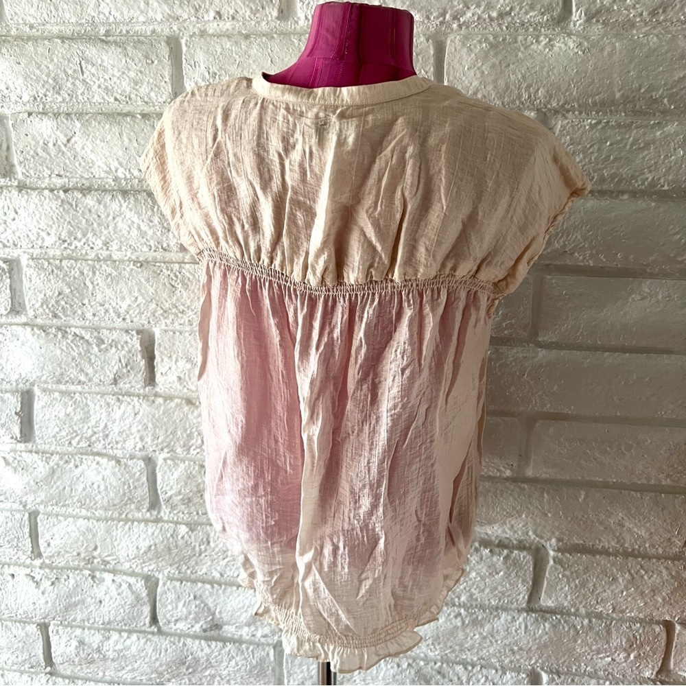 LOFT Pink Ruffled Button Blouse Medium - Picture 2 of 3